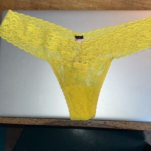 Yellow Victoria Secret The Lacie thong Panties One Size Lace